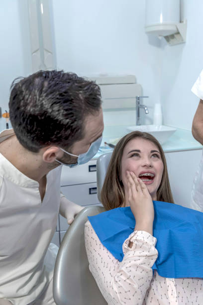 Best Emergency Dentist for Knocked-Out Tooth in Elmwood Place, OH